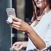 PopSockets ausklappbarer Ständer für Smartphones and Tablets Test