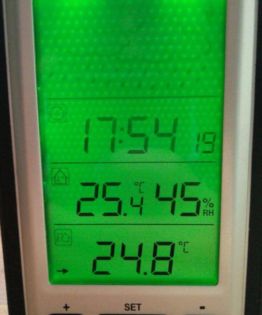 Das Display der Elegiant Wetterstation im Test