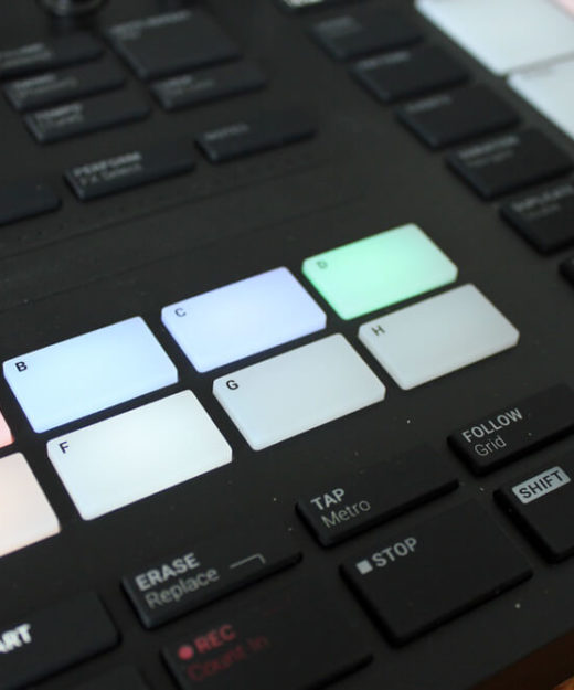 Über der Group-Auswahl befindet sich der Touch-Fader für Pitch, Modulation und chromatische Piano-Keys.