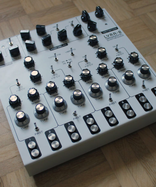 SOMA Lyra-8 Analoger Synthesizer (2)