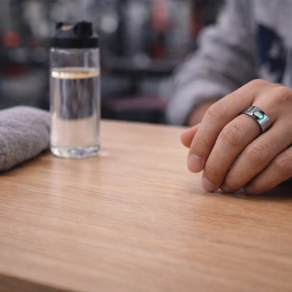 newgen medicals Schlafring Fitnessring Sport Activity Tracker (Fitnesstracker Ring im Einsatz)