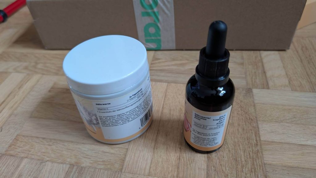 Als Zusatz stellen wir lipsomales Vitamin C und B12 Tropfen vor. Beides sehr empfehlenswert.