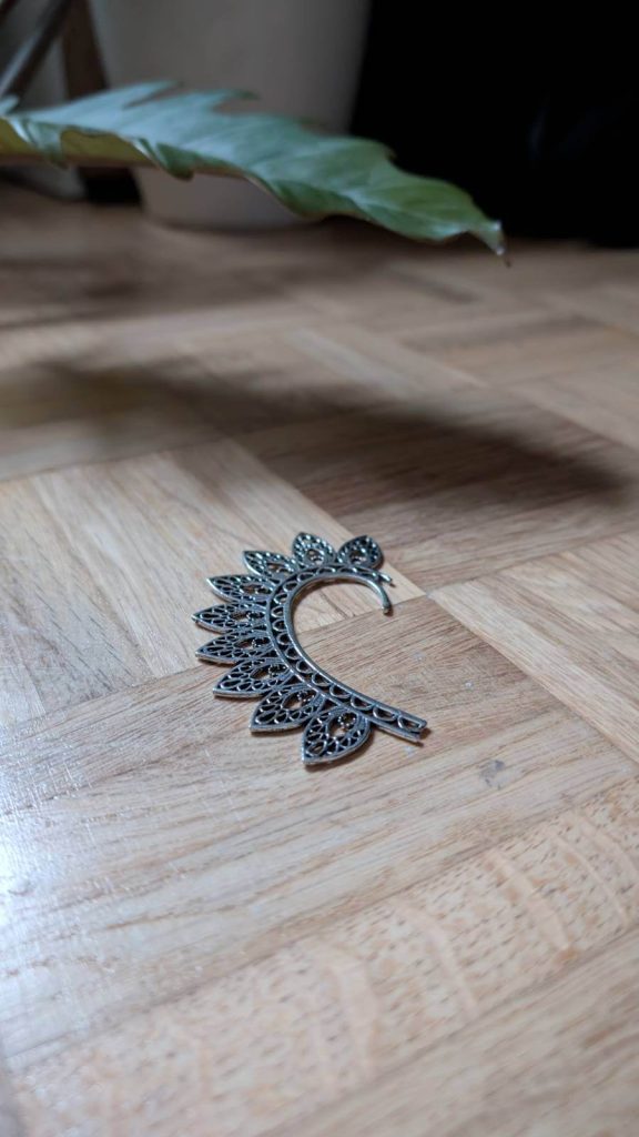 Silberne Blossom Blüten für das Ohr.