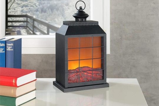 So schön sieht das Carlo Milano LED Kaminfeuer unter tags aus. Abends macht es noch mehr Stimmung.