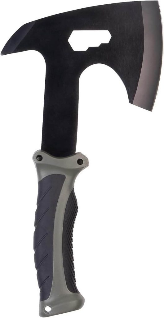 Die Survival Axt ist für viele Fälle dienlich.