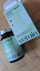 Omega 3 Kapseln in schönem Design.