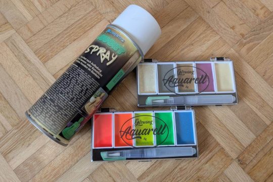 Ein rundes Paket an im Dunkeln leuchtenden Farben, das uns von lumentics für diesen Bericht freundlicherweise kostenlos zur Verfügung gestellt wurde.