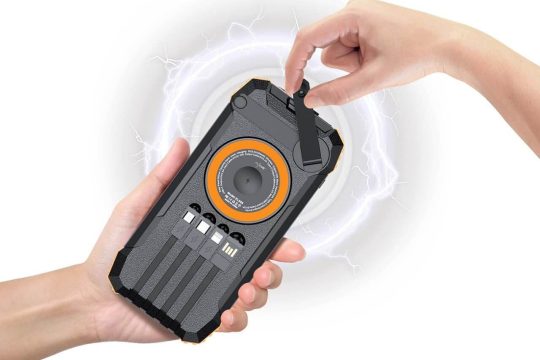 revolt Kurbel Solar Powerbank Qi 20000mah