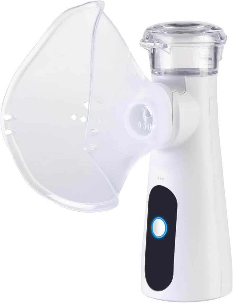 Ein großes Mundstück für Erwachsene, das die Luft vom Inhalator ideal ins Gesicht der anzuwendenden Person führt.